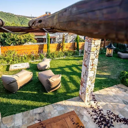 Redstone Luxury 别墅 *